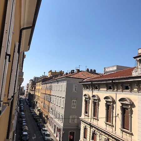 Le Maldobrie Apartment Triest Exterior foto
